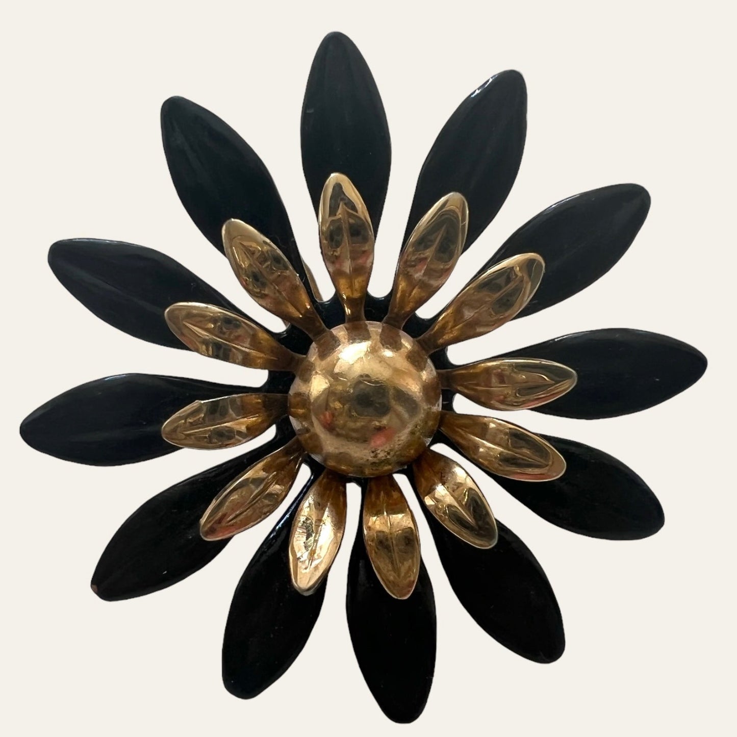 Sarah Coventry Black Enamel Flower Brooch And Earrings Set