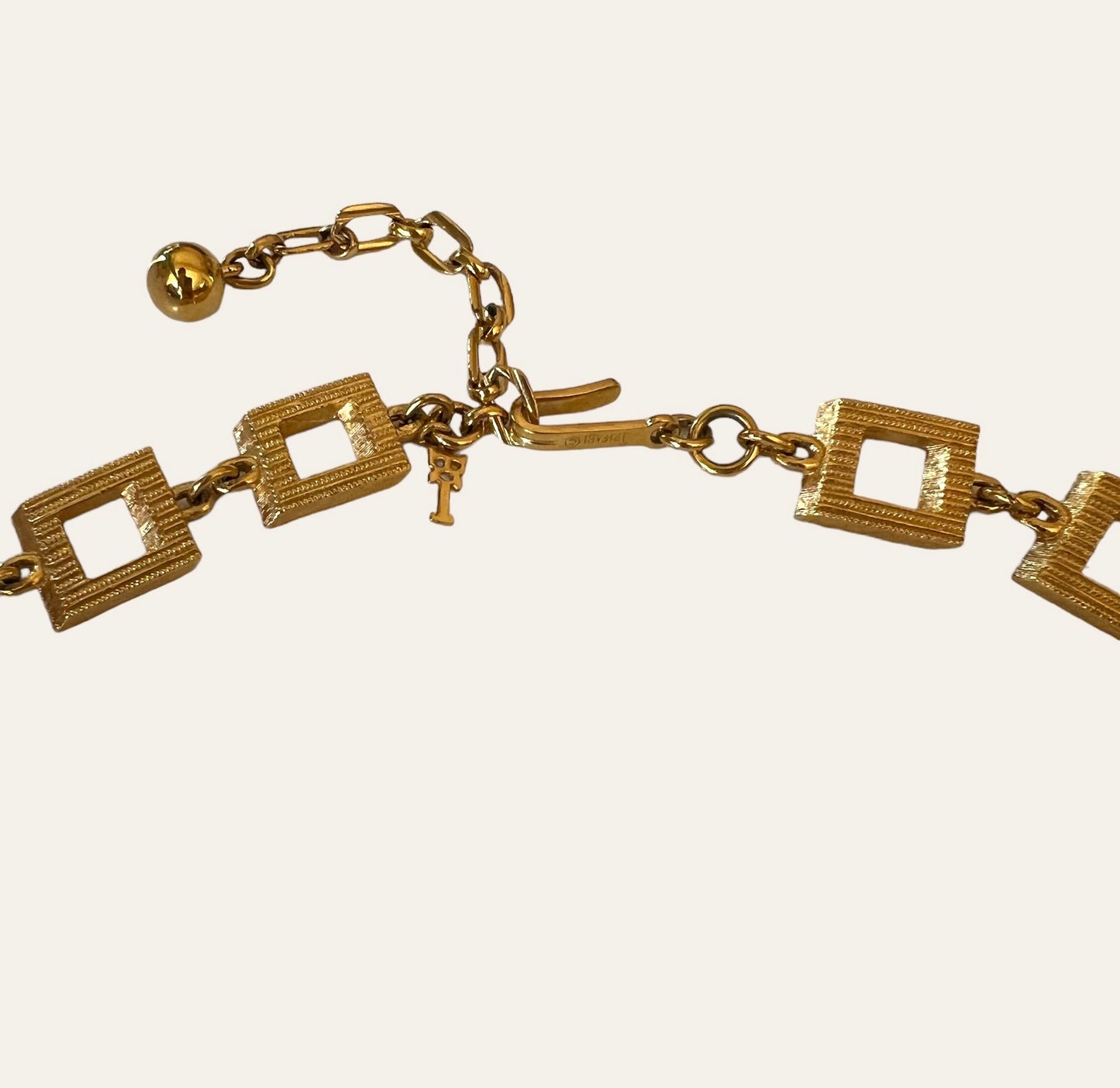 Trifari Gold Tone Square Link Chain Choker