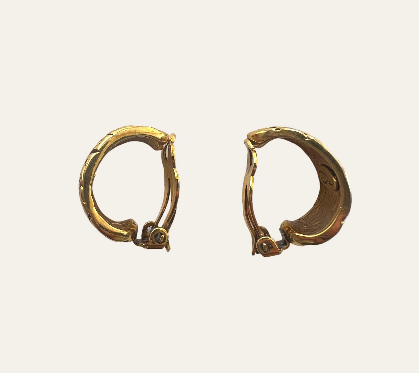 Oscar De La Renta Gold Tone Hoop Clip On Earrings