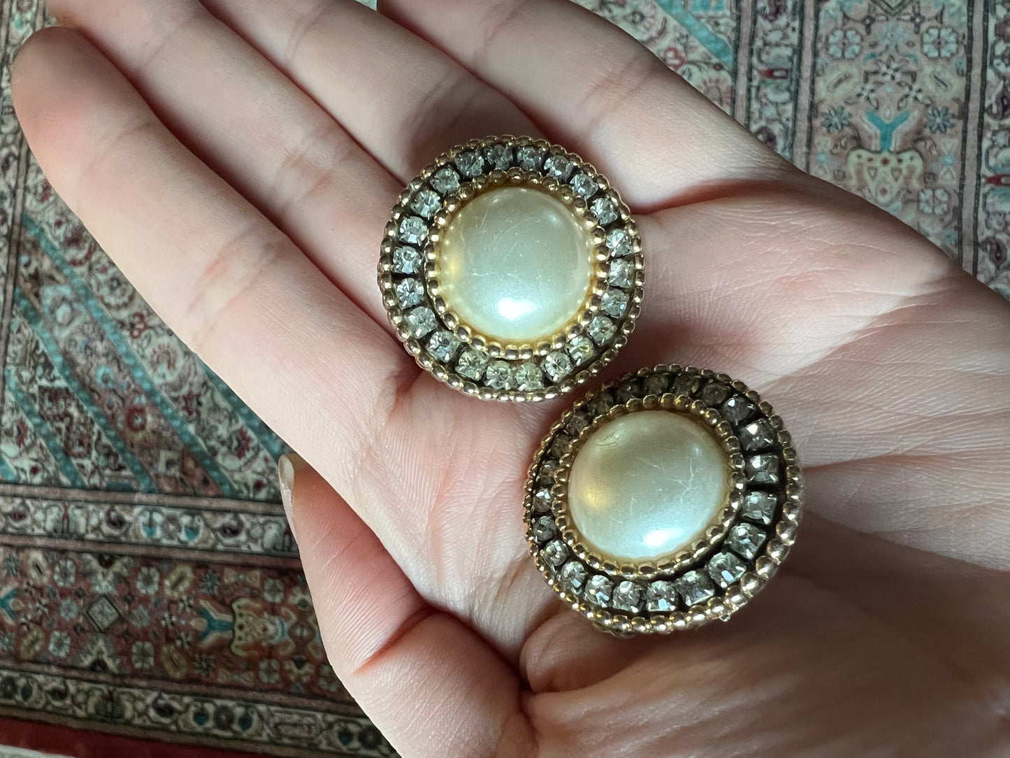 Faux pearls with Rhinestones Gold Tone Clip On Earrings