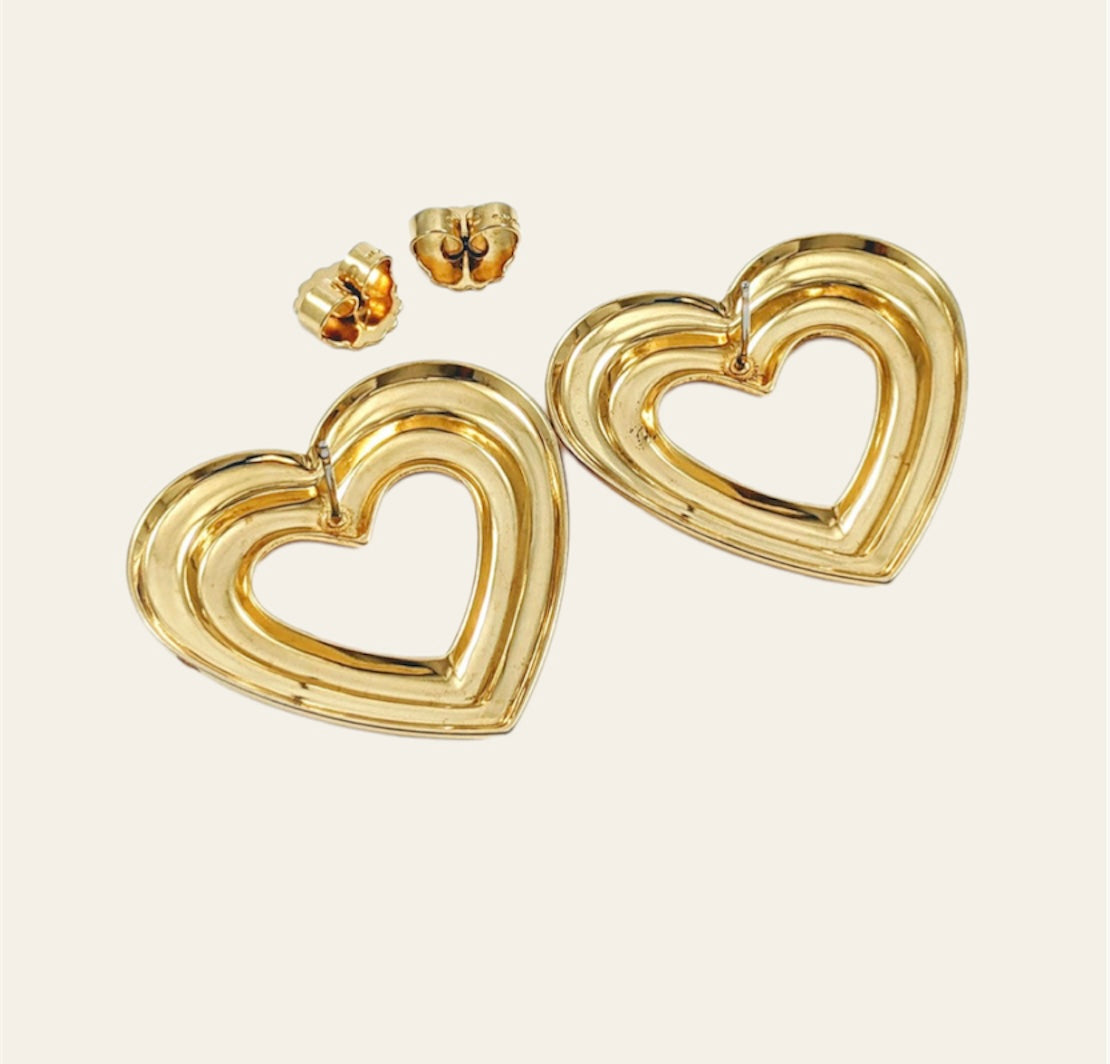 1990's Avon Heart Gold Tone Pierced Earrings