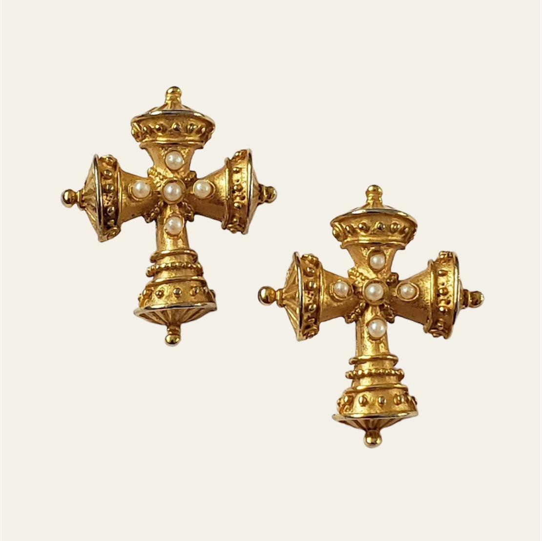 Vintage Gold tone Cross pattern pierced Earrings with faux pearls