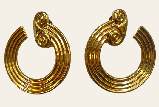 Alexis Kirk 1980's Greek Style Ionic Gold Tone Clip On Earrings