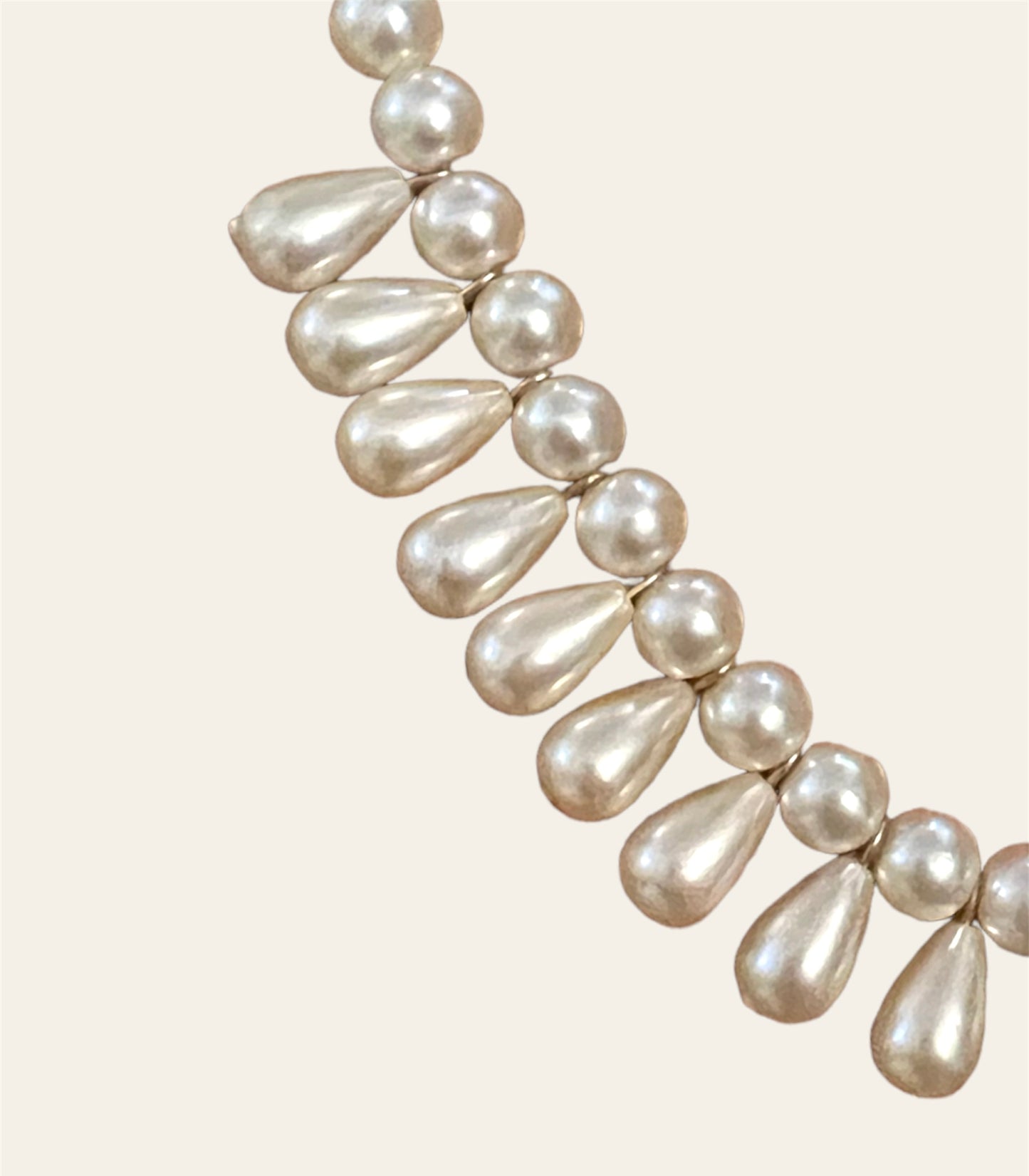 Vintage Faux Pearls Necklace