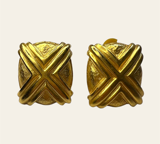 1980's Matte Gold Finish Clip On Earrings