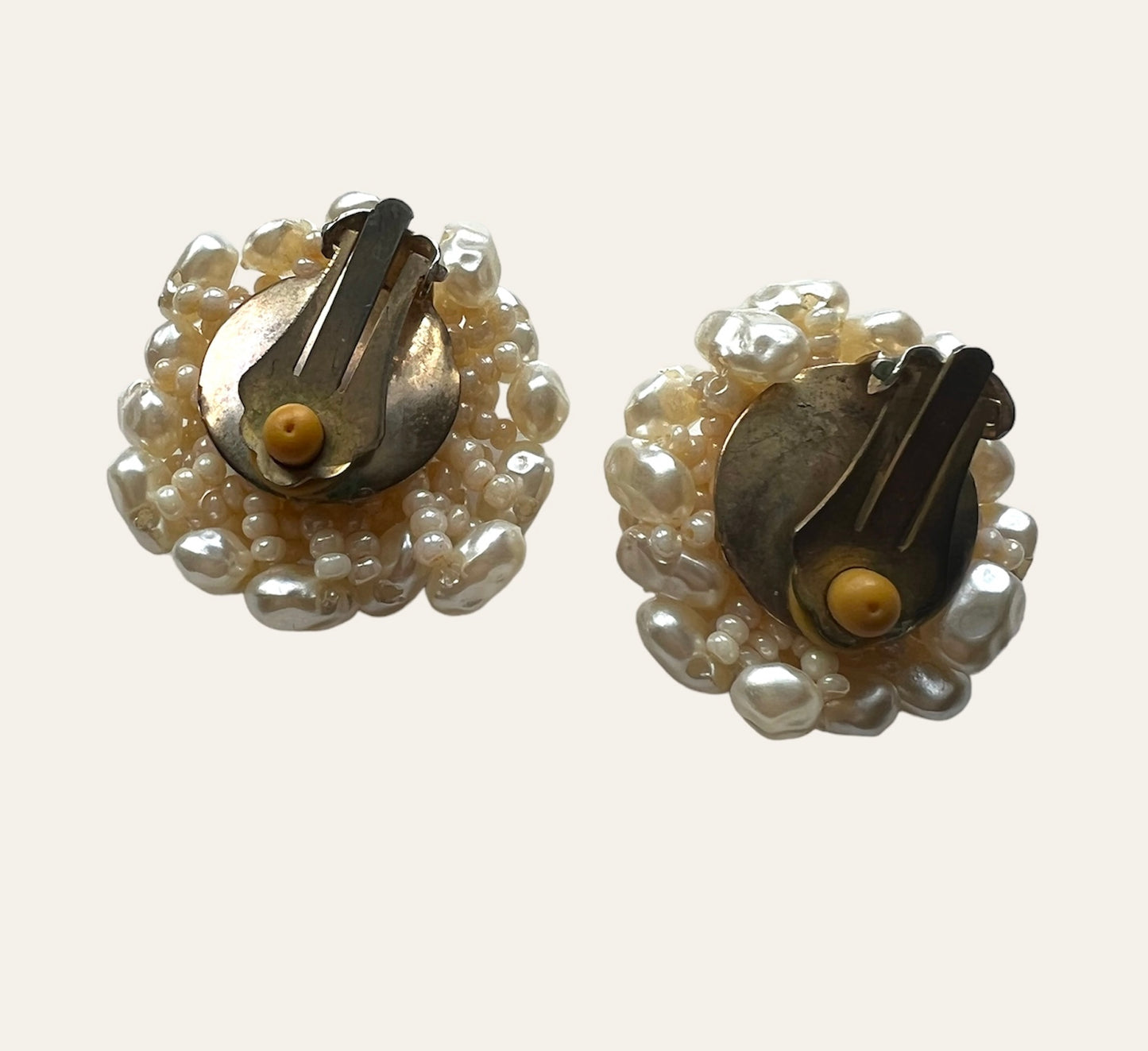 1970's Clustered Rice Pearls Clip On Earrings