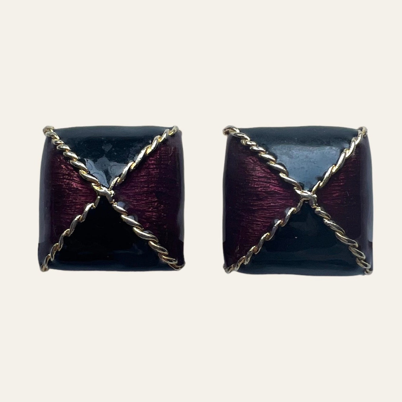 Puffy Squared Black And Shiny Burgundy Clip On Earrings